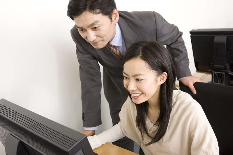 パソコン・スマホなどの操作方法を指導